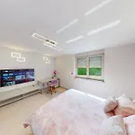 Design Emerald Apartment