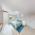 Design Emerald *